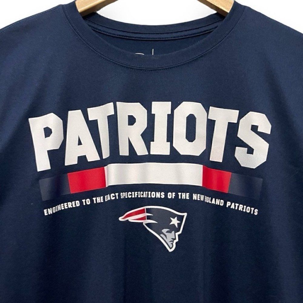 Nike New England Patriots Long Sleeve Shirt